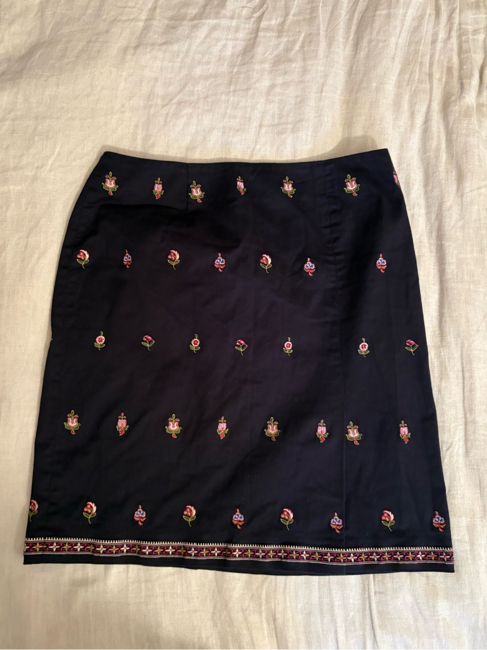 Dana Buchman Skirt with Floral Embroidery